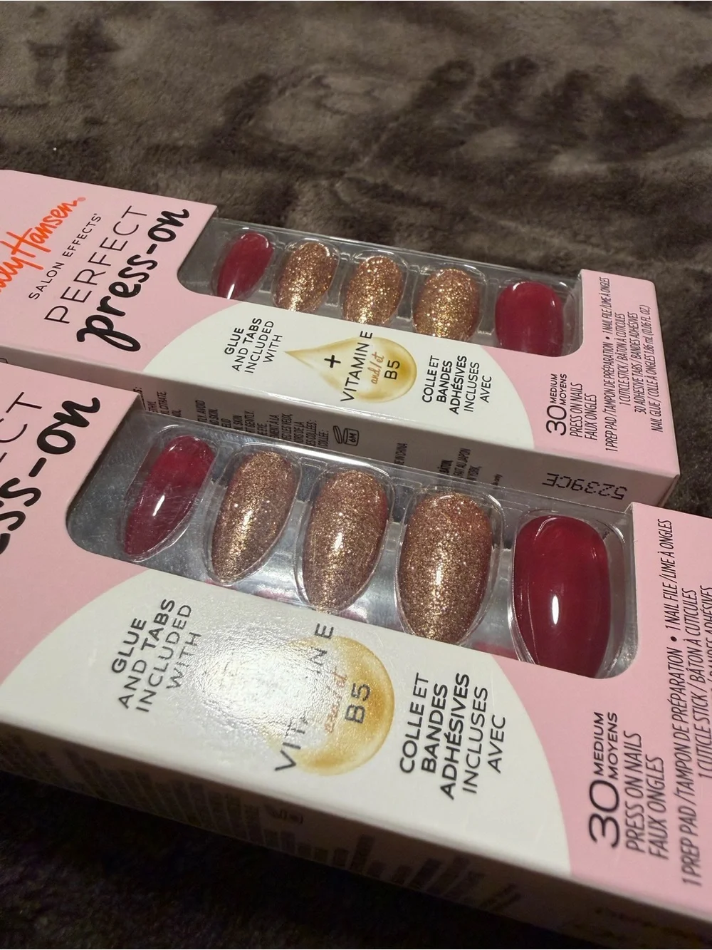 Sally Hansen Perfect Press-On Nails - Red & Gold With Red 4 PC SET
